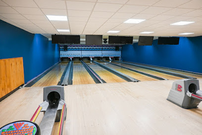 Club TEN Lounge Games and Lanes