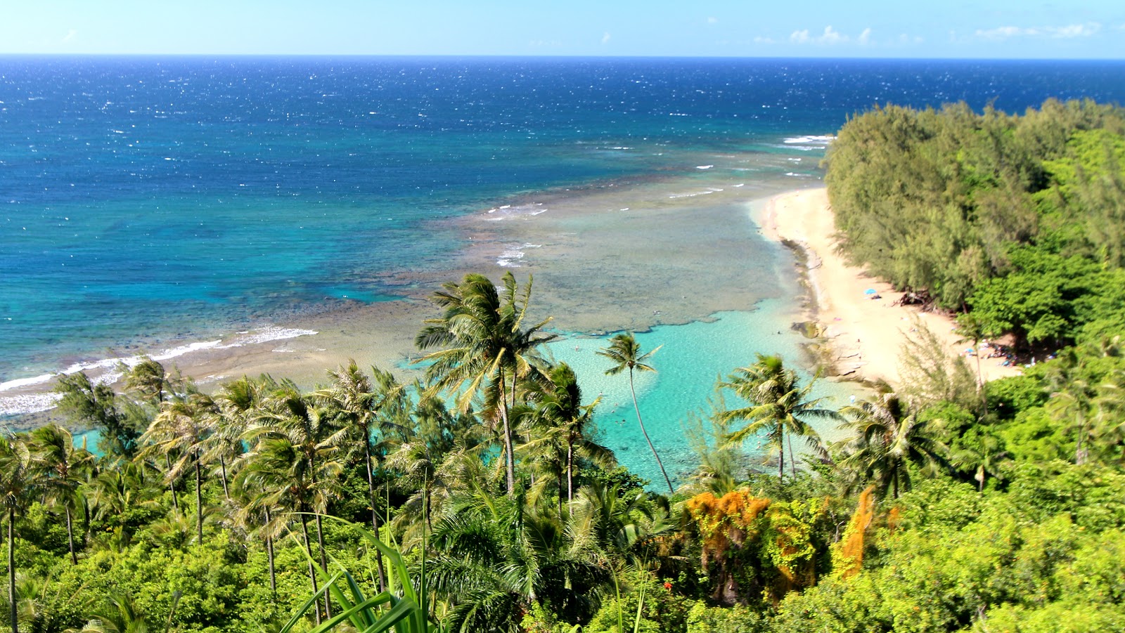 Foto von Ke'e Beach mit gerader strand