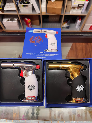 Tobacco Shop «Sky High Smoke Shop», reviews and photos, 6840 Dykes Rd, Southwest Ranches, FL 33331, USA