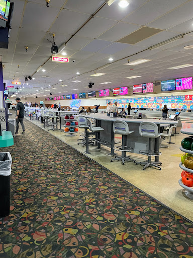 Bowling Alley «Pin Chasers Veterans», reviews and photos, 5555 W Hillsborough Ave, Tampa, FL 33634, USA