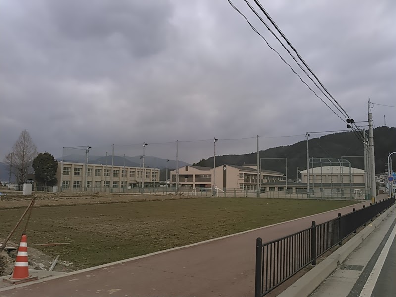 亀岡市立曽我部小学校