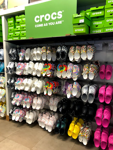 Shoe Store «DSW Designer Shoe Warehouse», reviews and photos, 136 Vintage Way, Novato, CA 94945, USA