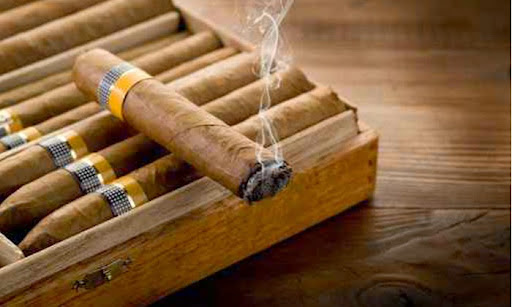 Cigar Shop «Barclay Pipe Tobacco & Cigar», reviews and photos, 1685 W Lane Ave, Columbus, OH 43221, USA