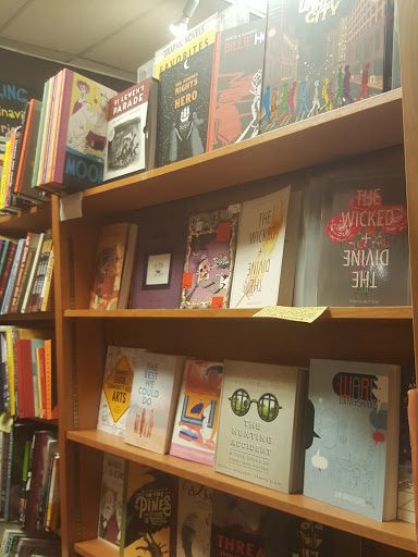 Book Store «Unabridged Bookstore», reviews and photos, 3251 N Broadway St, Chicago, IL 60657, USA