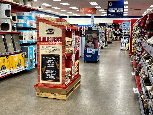 Pet Supply Store «Petco Animal Supplies», reviews and photos, 21943-21947 Ventura Blvd, Woodland Hills, CA 91364, USA