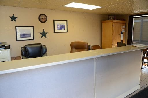 Auto Body Shop «Toys Done Right Body Shop», reviews and photos, 1006 Central Ave, Dubuque, IA 52001, USA