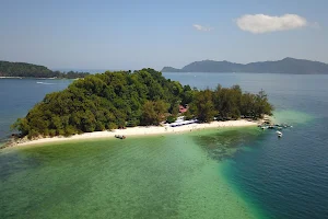 Manutik Island image