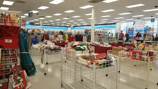 Clothing Store «Ross Dress for Less», reviews and photos, 2003 N Eastman Rd, Kingsport, TN 37660, USA