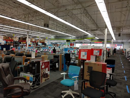 Office Supply Store «Staples», reviews and photos, 2230 Bridgepointe Pkwy, San Mateo, CA 94404, USA