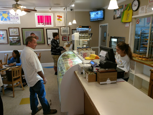 Donut Shop «Tato-Nut Donut Shop», reviews and photos, 1114 Government St, Ocean Springs, MS 39564, USA