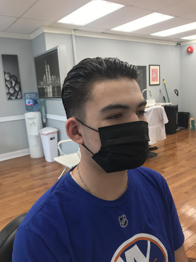 Barber Shop «S&K Barber Shop», reviews and photos, 5555 Nesconset Hwy, Mt Sinai, NY 11766, USA