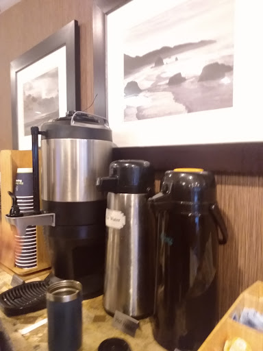 Hotel «DoubleTree by Hilton Hotel Tinton Falls - Eatontown», reviews and photos, 700 Hope Rd, Eatontown, NJ 07724, USA