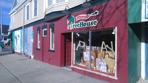 The TreeHouse Toy Store, 793 Elmwood Ave, Buffalo, NY 14222, USA, 