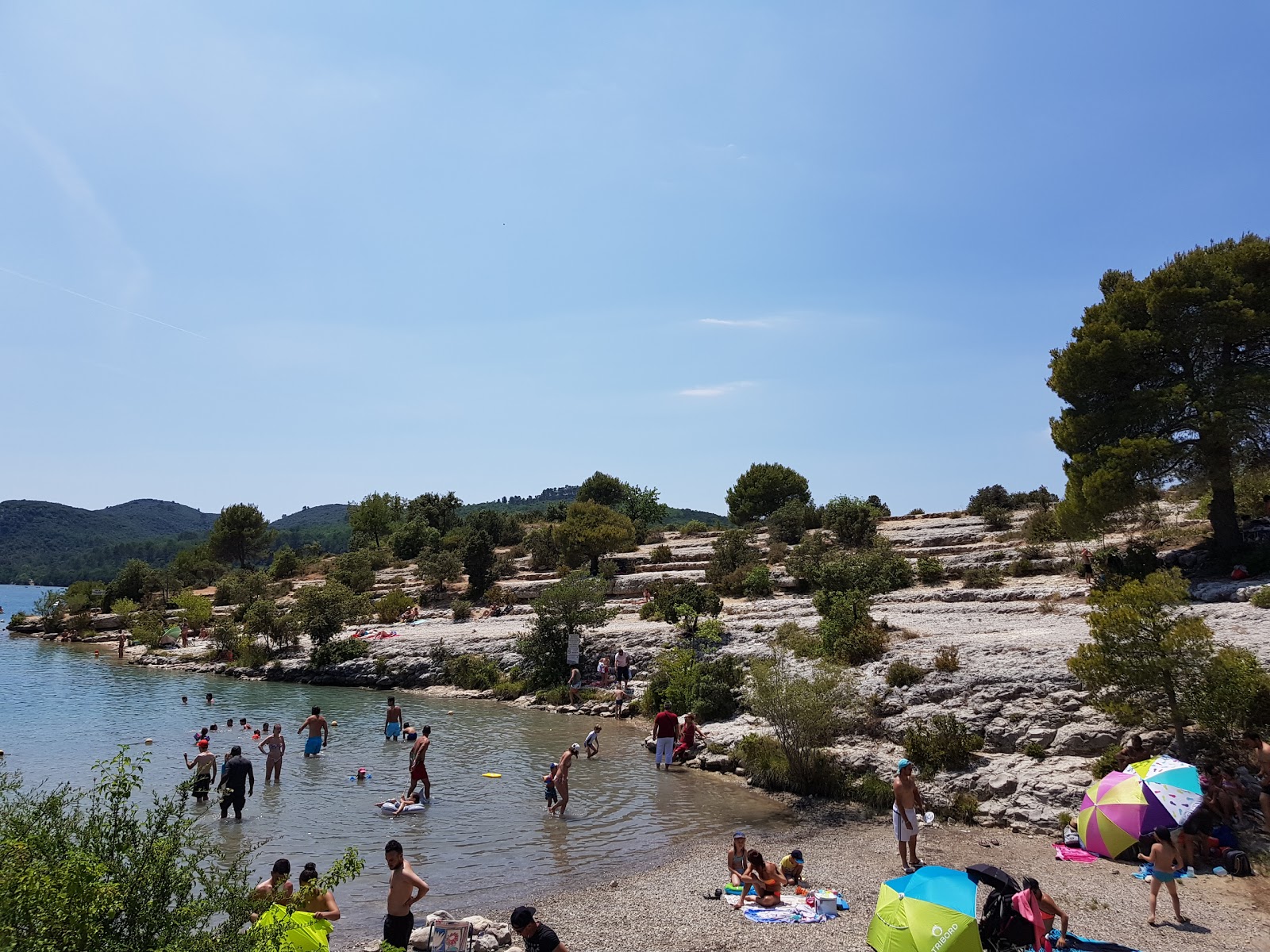 Foto von Plage Surveillee befindet sich in natürlicher umgebung