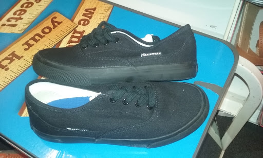 Payless ShoeSource, 4570 Mission St, San Francisco, CA 94112, USA, 