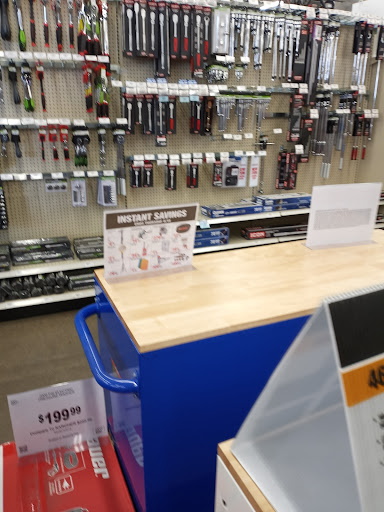 Hardware Store «Harbor Freight Tools», reviews and photos, 1349 N Blackstone Ave, Fresno, CA 93703, USA