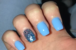 Glamour Nails image