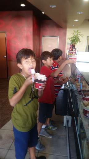 Ice Cream Shop «Cold Stone Creamery», reviews and photos, 7000 Eastern Ave Suite E, Bell Gardens, CA 90201, USA
