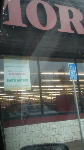 Grocery Store «Sav-Mor Foods», reviews and photos, 14001 Lakeridge Cir, Magalia, CA 95954, USA