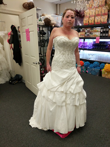 Bridal Shop «Bride To Be Consignment», reviews and photos, 8925 Penn Ave S, Bloomington, MN 55431, USA