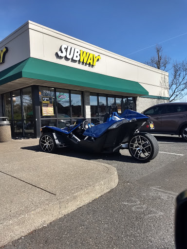 Shopping Mall «Gateway Shopping Center», reviews and photos, 9924 NE Halsey St, Portland, OR 97220, USA