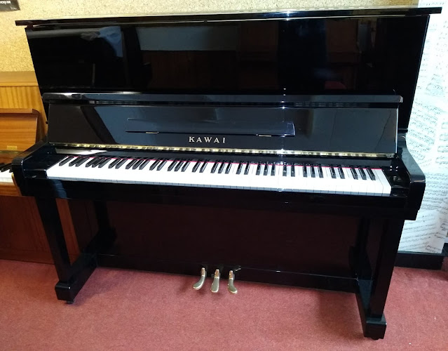 Comments and reviews of Triangle Pianos Ltd