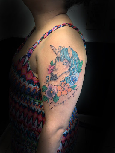 Tattoo Shop «Body Expressions Tattoo Studio», reviews and photos, 406 E Kingsbury St, Seguin, TX 78155, USA