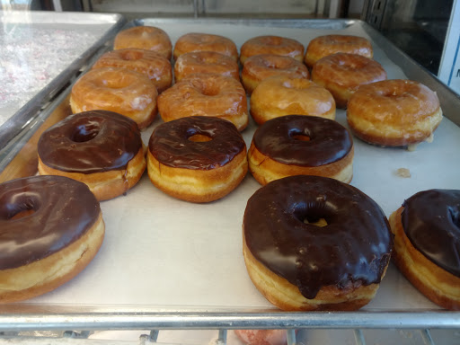 Donut Shop «Donut Wheel», reviews and photos, 2017 First St, Livermore, CA 94550, USA