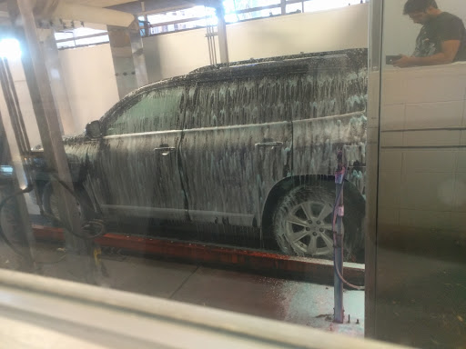 Car Wash «Sunset Car Wash», reviews and photos, 7955 Sunset Blvd, Los Angeles, CA 90046, USA