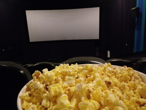 Movie Theater «Regal Cinemas Hollywood 16 & IMAX - Ocala», reviews and photos, 2801 SW 27th Ave, Ocala, FL 34471, USA