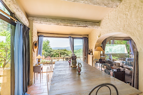 Agence immobilière AIR Property Provence - AIR Conciergerie Lourmarin