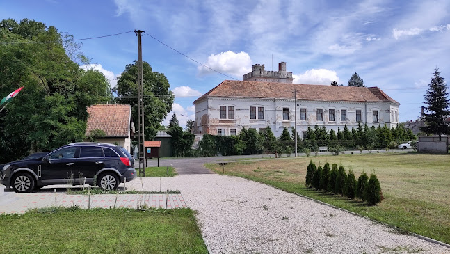 Opinii despre Ifjúsági Klub în Sajtoskál - Szórakozóhely