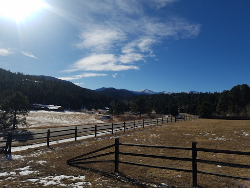 Day Spa «TallGrass Aveda Spa & Salon», reviews and photos, 997 Upper Bear Creek Rd, Evergreen, CO 80439, USA