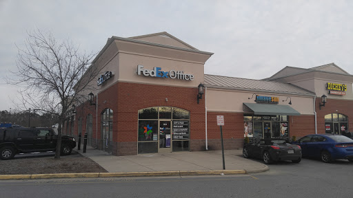 Print Shop «FedEx Office Print & Ship Center», reviews and photos, 10008 Southpoint Pkwy #104, Fredericksburg, VA 22407, USA