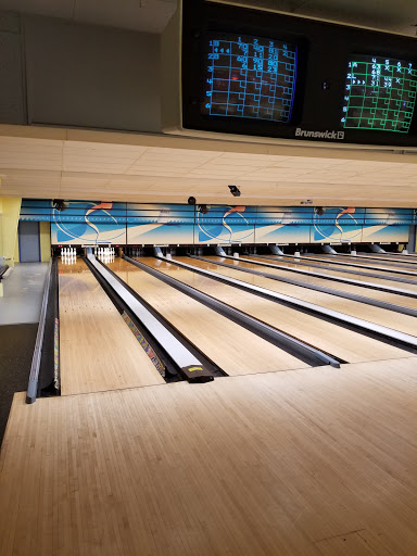 Bowling Alley «Lucky Strike Lanes», reviews and photos, 1904 S Anderson St, Elwood, IN 46036, USA