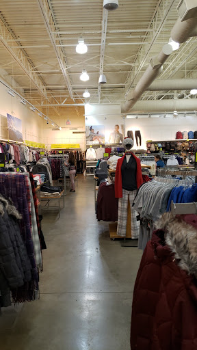 Clothing Store «Eddie Bauer Outlet», reviews and photos, 15813 FL-535, Orlando, FL 32837, USA