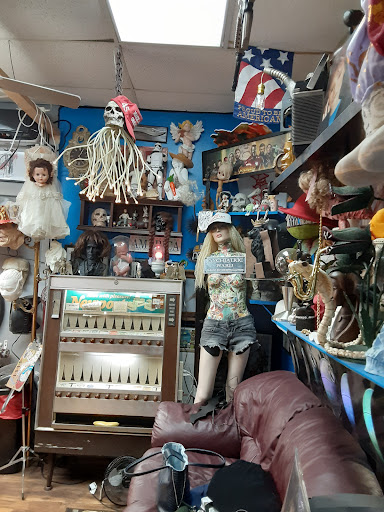 Explore family tree tattoo ideas, creative tattoo ideas in Bradenton, available at Memory Lane Tattoo Co.