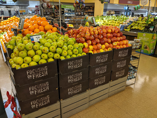 Grocery Store «Stop & Shop», reviews and photos, 2020 Norwich-New London Turnpike, Montville, CT 06353, USA