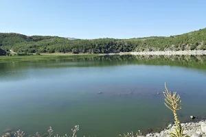 Ilı Lake image