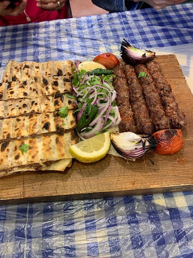 مطعم الفرات العراقي 