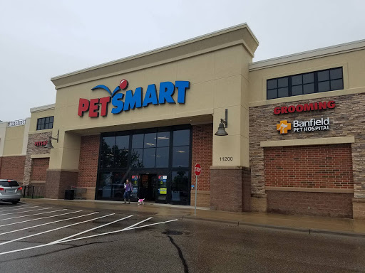 Pet Supply Store «PetSmart», reviews and photos, 11200 Fountains Way, Maple Grove, MN 55369, USA