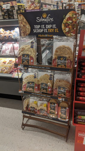 Grocery Store «Giant Food», reviews and photos, 10480 Campus Way S, Kettering, MD 20774, USA