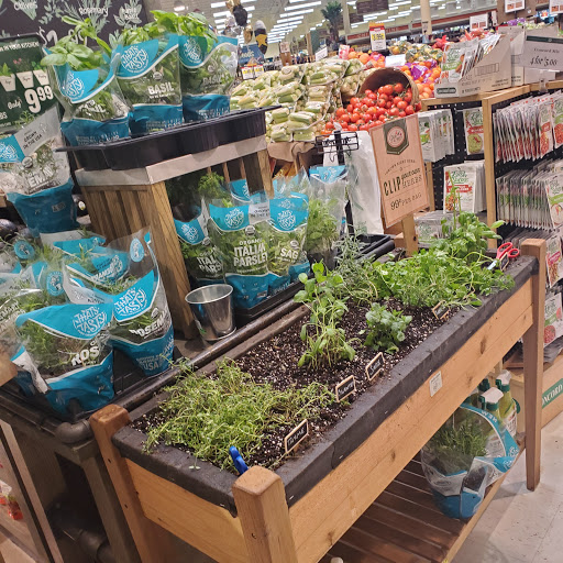 Grocery Store «Lowes Foods of Ocean Isle Beach», reviews and photos, 6278 Beach Dr SW #5, Ocean Isle Beach, NC 28469, USA