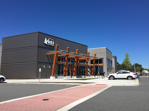 Camping Store «REI», reviews and photos, 350 Independence Blvd, Virginia Beach, VA 23462, USA