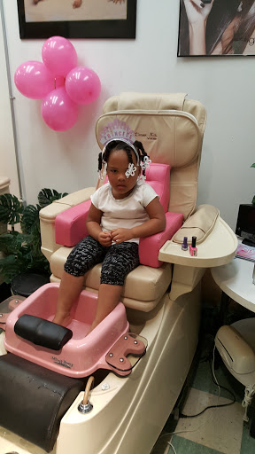Beauty Salon «Studio 6 Salon & Spa Inc», reviews and photos, 3318 N Hwy 67, Florissant, MO 63033, USA