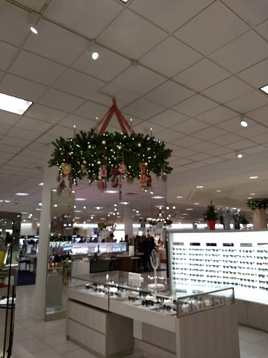 Department Store «Nordstrom Alderwood Mall», reviews and photos, 3200 184th St SW, Lynnwood, WA 98037, USA