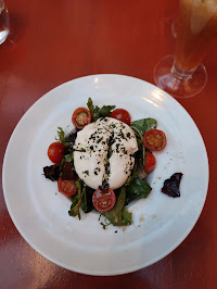 Salade caprese du Restaurant italien Rigatoni Café à Saint-Thibault-des-Vignes - n°1