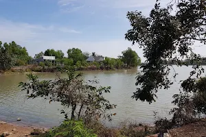 Hồ Mang Cá image