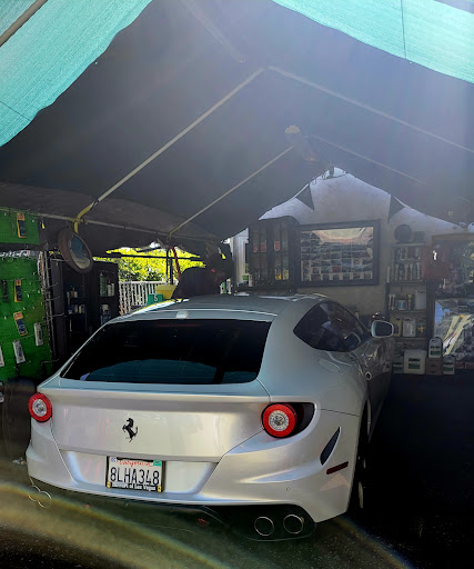 Doug Wash Auto Detailing en Altadena
