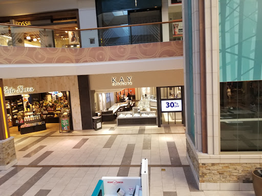 Shopping Mall «Oak Park Mall», reviews and photos, 11149 W 95th St, Overland Park, KS 66214, USA